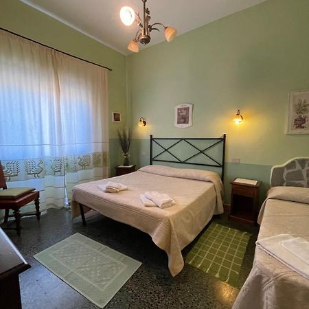 Fera5 Hotel Olbia Exterior photo