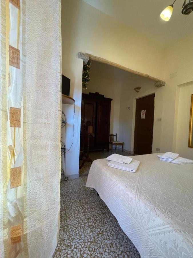 Fera5 Hotel Olbia Exterior photo