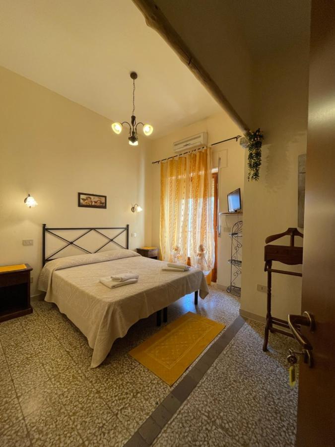 Fera5 Hotel Olbia Exterior photo